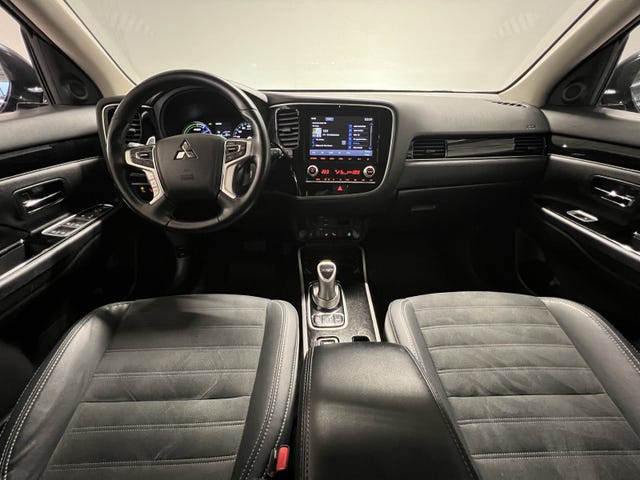 JMBXDGG3WLZ040476 2020 MITSUBISHI OUTLANDER-4