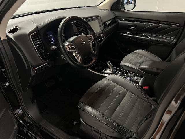 2020 MITSUBISHI OUTLANDER - 37