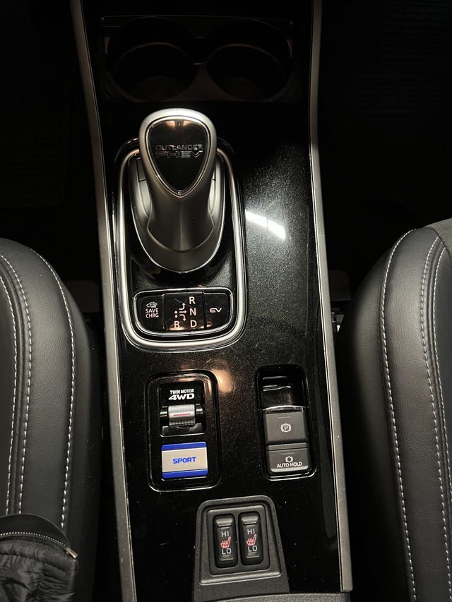 2020 MITSUBISHI OUTLANDER - 35