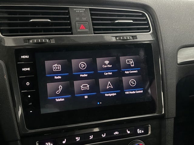 2018 VOLKSWAGEN GOLF - 9