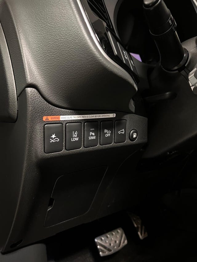 2020 MITSUBISHI OUTLANDER - 11