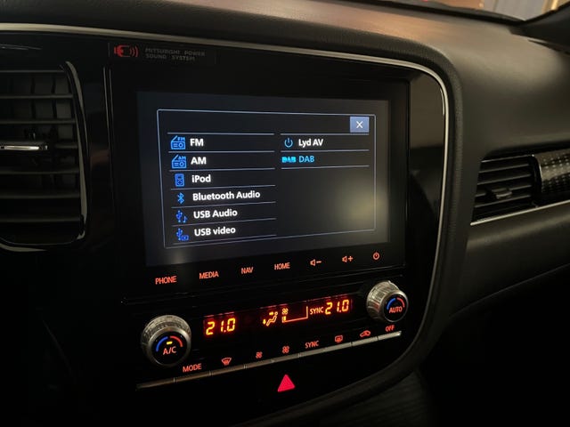 2020 MITSUBISHI OUTLANDER - 16