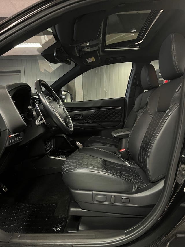2020 MITSUBISHI OUTLANDER - 7