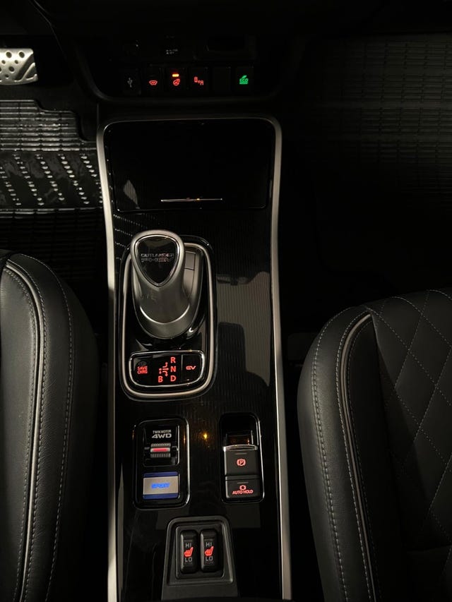 2020 MITSUBISHI OUTLANDER - 20