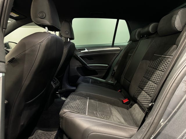 2018 VOLKSWAGEN GOLF - 12