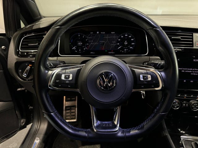 2018 VOLKSWAGEN GOLF - 14