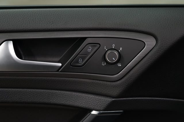 2019 VOLKSWAGEN GOLF - 15