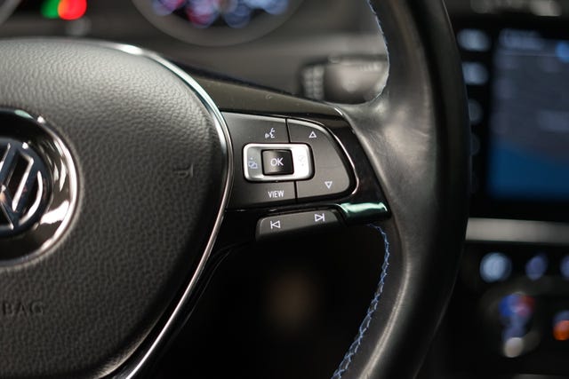 2019 VOLKSWAGEN GOLF - 17