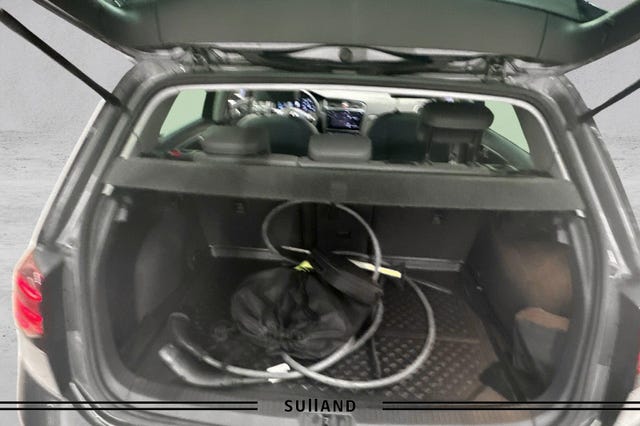 2019 VOLKSWAGEN GOLF - 18