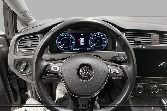 2019 VOLKSWAGEN GOLF - 11