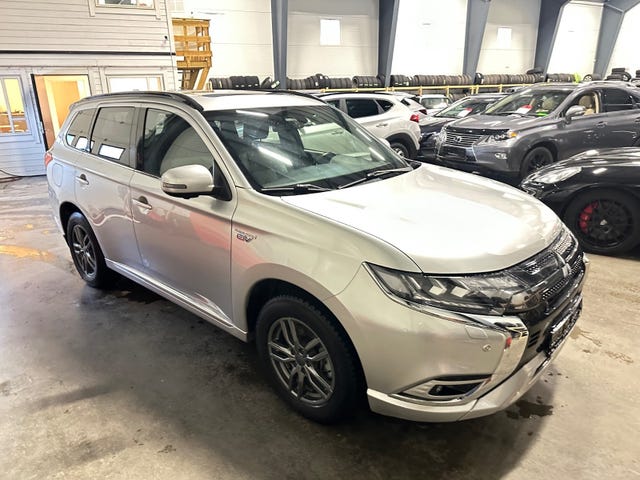 2020 MITSUBISHI OUTLANDER - 12