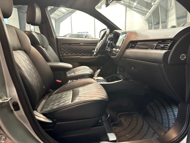 2020 MITSUBISHI OUTLANDER - 15