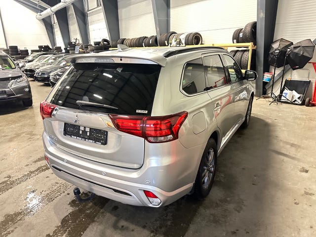 2020 MITSUBISHI OUTLANDER - 9