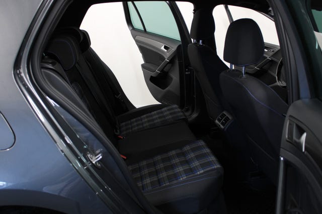2019 VOLKSWAGEN GOLF - 16