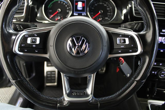 2019 VOLKSWAGEN GOLF - 28
