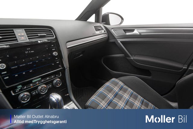 2018 VOLKSWAGEN GOLF - 12