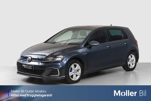 WVWZZZAUZJW802299 2018 VOLKSWAGEN GOLF-0
