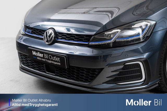 WVWZZZAUZJW802299 2018 VOLKSWAGEN GOLF-4