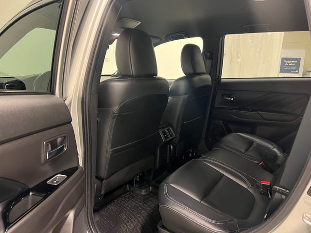 2020 MITSUBISHI OUTLANDER - 10