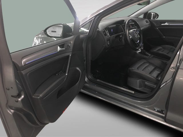 2018 VOLKSWAGEN GOLF - 10