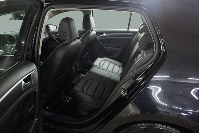 2018 VOLKSWAGEN GOLF - 17
