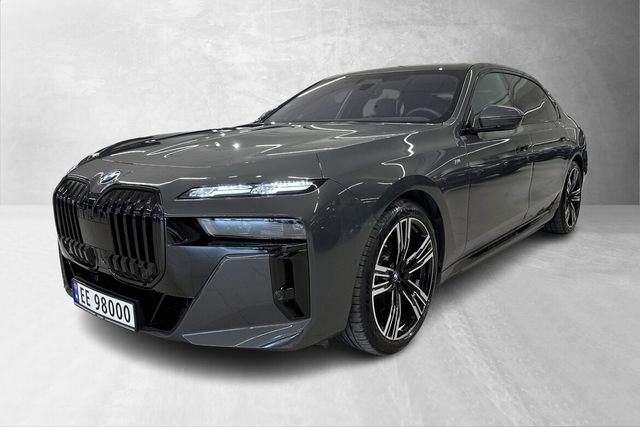 2023 BMW I7 - 1