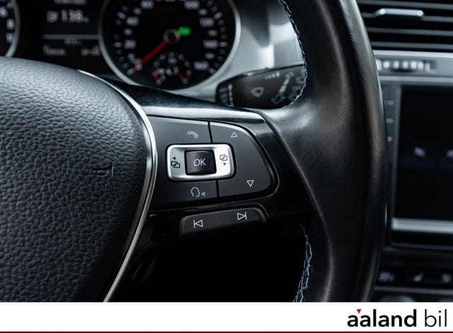 2015 VOLKSWAGEN GOLF - 24