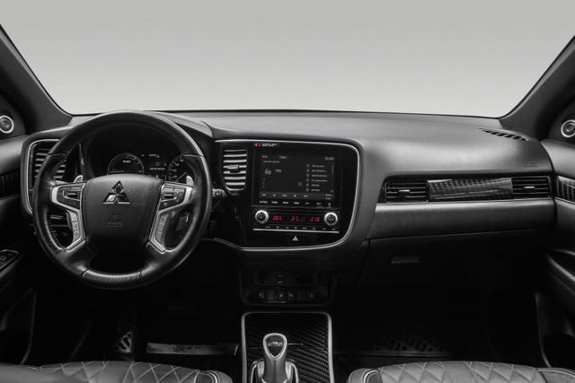 2020 MITSUBISHI OUTLANDER - 11