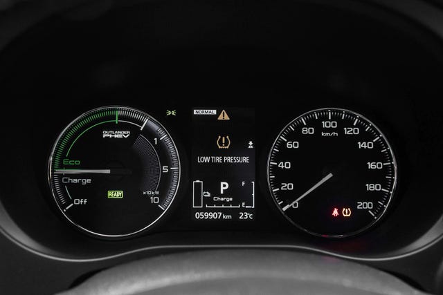 2020 MITSUBISHI OUTLANDER - 18