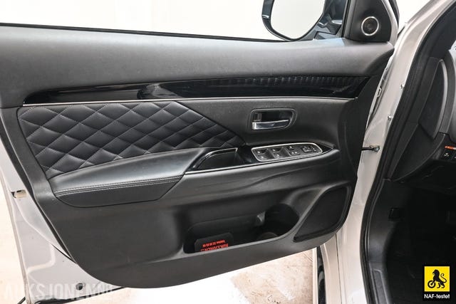 2020 MITSUBISHI OUTLANDER - 7