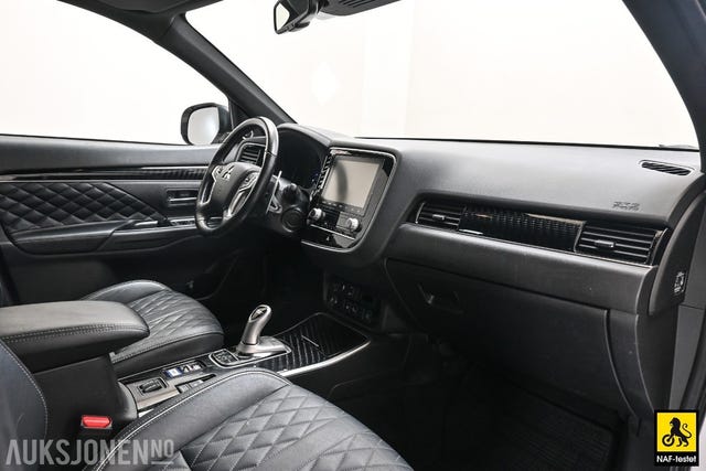 2020 MITSUBISHI OUTLANDER - 20