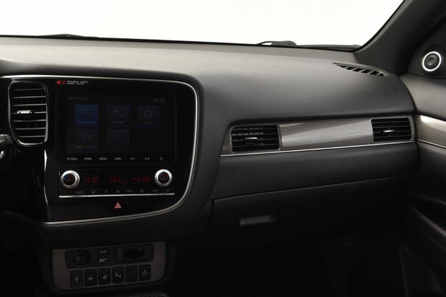 2020 MITSUBISHI OUTLANDER - 25