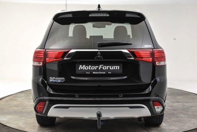 JMBXDGG3WLZ015396 2020 MITSUBISHI OUTLANDER-1