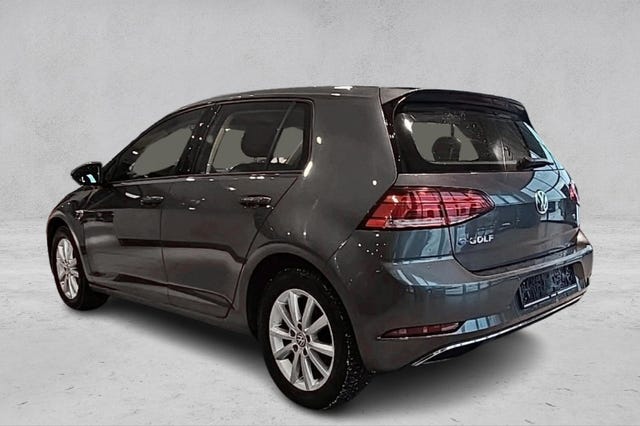 WVWZZZAUZJW906803 2018 VOLKSWAGEN GOLF-2
