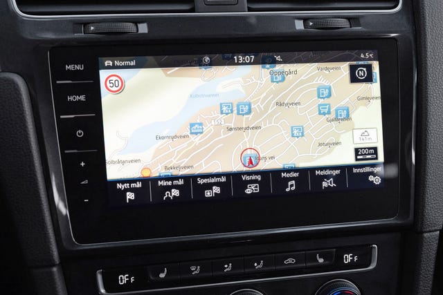 2018 VOLKSWAGEN GOLF - 21