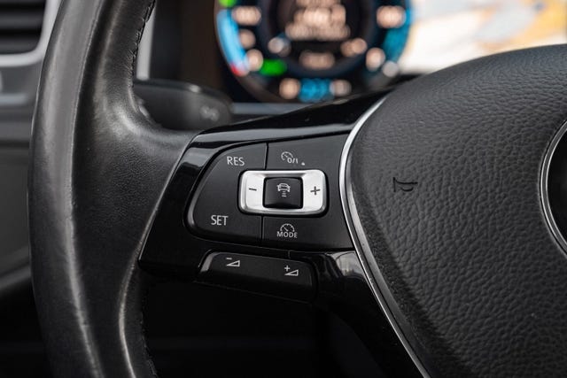 2018 VOLKSWAGEN GOLF - 16