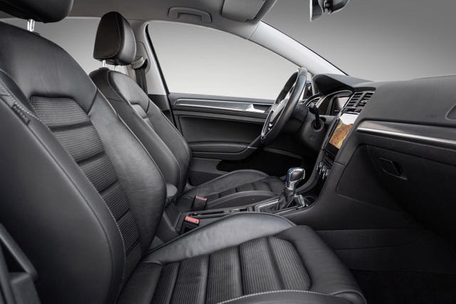 2018 VOLKSWAGEN GOLF - 12