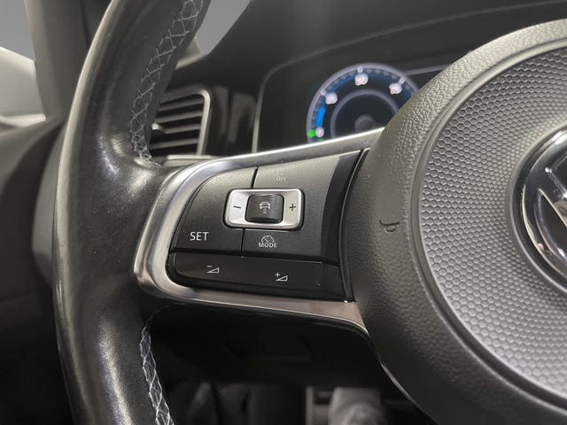 2018 VOLKSWAGEN GOLF - 15