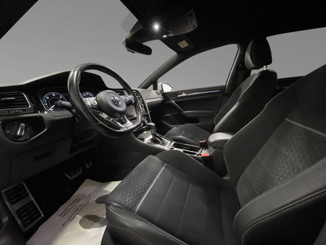 2018 VOLKSWAGEN GOLF - 8