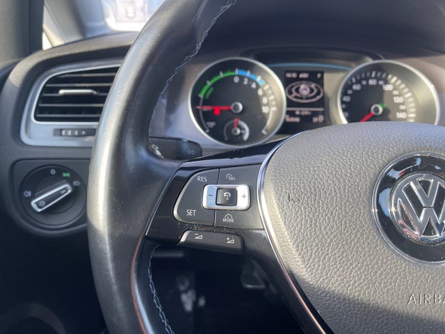 2015 VOLKSWAGEN GOLF - 12