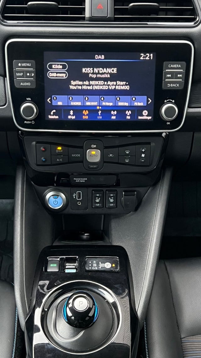 2020 NISSAN LEAF - 19