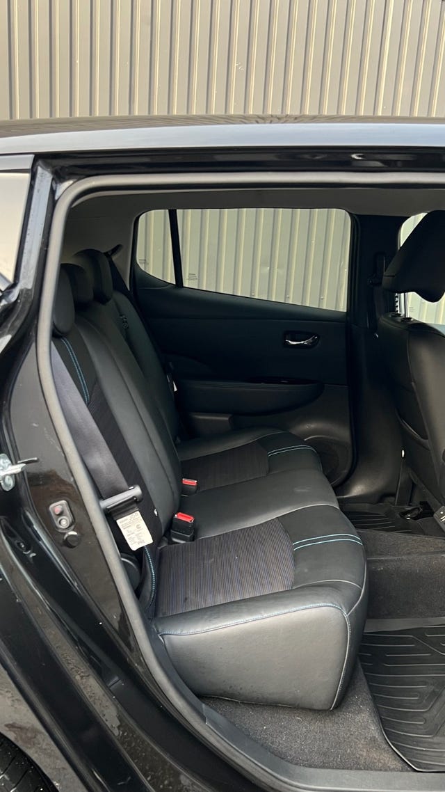 2020 NISSAN LEAF - 16