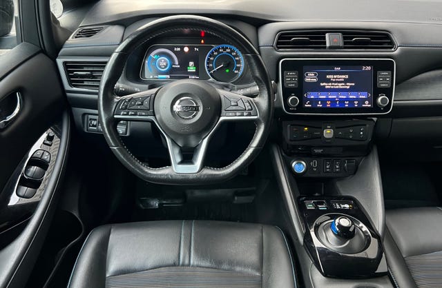 2020 NISSAN LEAF - 11