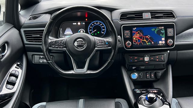 2020 NISSAN LEAF - 40