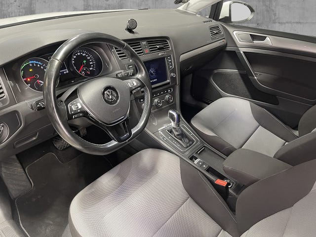 2015 VOLKSWAGEN GOLF - 8