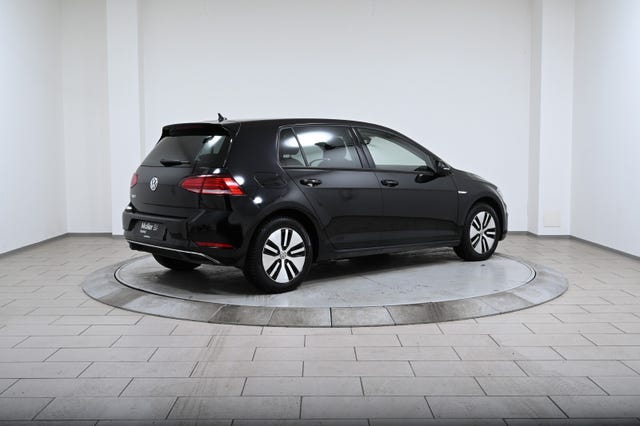 WVWZZZAUZKW912706 2019 VOLKSWAGEN GOLF-2