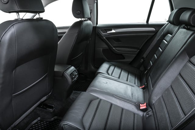 2019 VOLKSWAGEN GOLF - 18