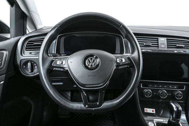2019 VOLKSWAGEN GOLF - 9