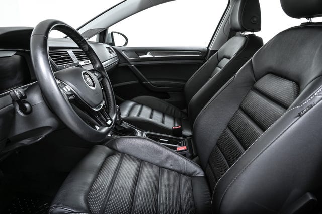 2019 VOLKSWAGEN GOLF - 15
