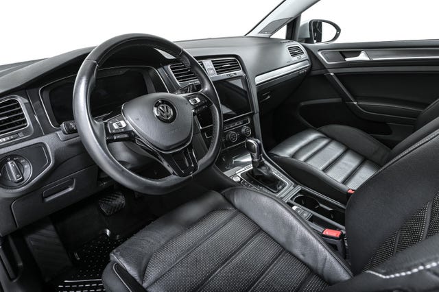 2019 VOLKSWAGEN GOLF - 16